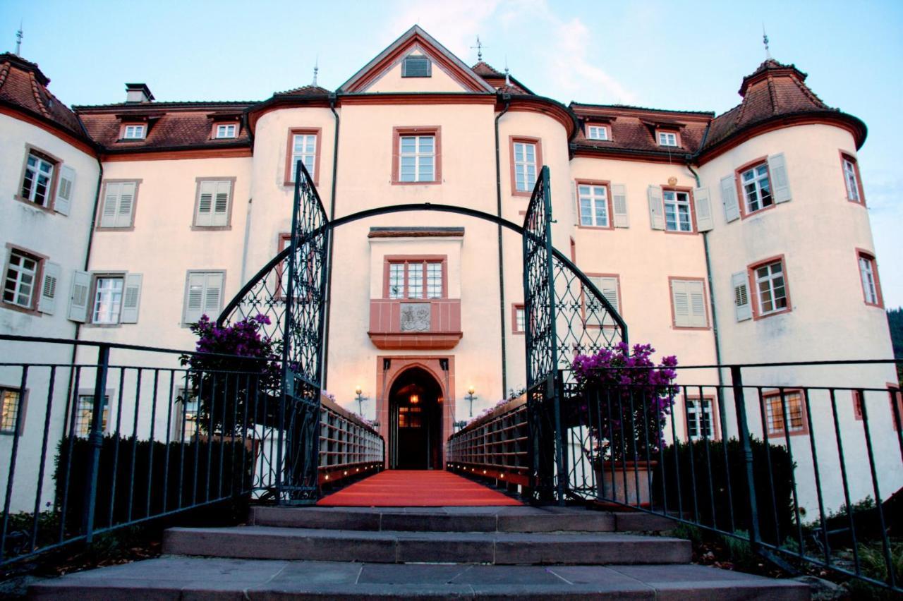 Hotel Residenz Im Schloss Neuweier Baden-Baden Ngoại thất bức ảnh